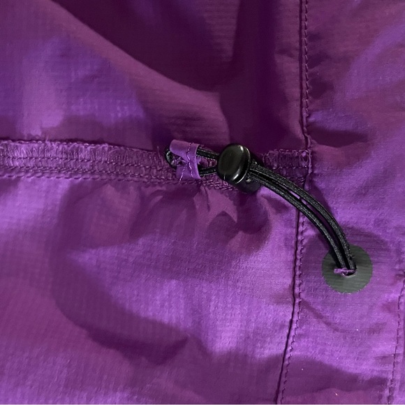 Arc’teryx Purple Women’s Marathon Running Jacket — Size Small - Picture 12 of 16